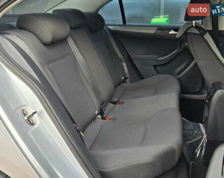 Серый Фольксваген Джетта, объемом двигателя 1.4 л и пробегом 154 тыс. км за 7600 $, фото 16 на Automoto.ua