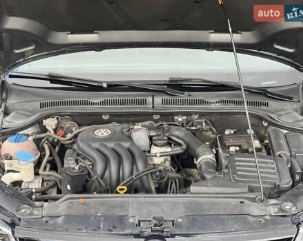 Сірий Фольксваген Джетта, об'ємом двигуна 2 л та пробігом 142 тис. км за 8000 $, фото 21 на Automoto.ua