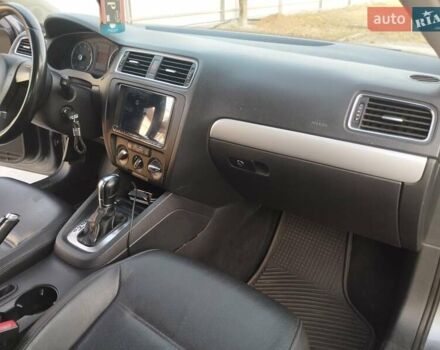 Сірий Фольксваген Джетта, об'ємом двигуна 2.48 л та пробігом 279 тис. км за 7500 $, фото 9 на Automoto.ua