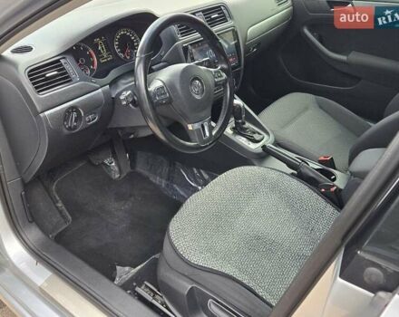 Серый Фольксваген Джетта, объемом двигателя 1.39 л и пробегом 155 тыс. км за 7599 $, фото 11 на Automoto.ua