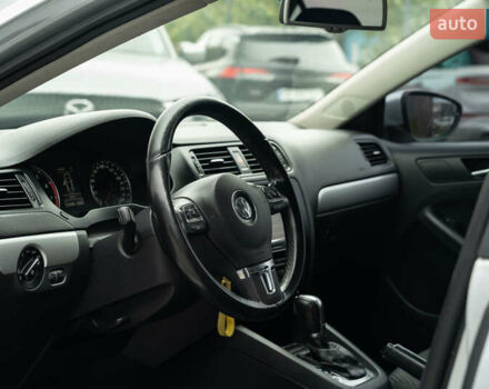 Серый Фольксваген Джетта, объемом двигателя 1.39 л и пробегом 122 тыс. км за 9900 $, фото 18 на Automoto.ua