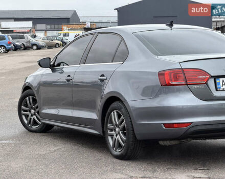 Серый Фольксваген Джетта, объемом двигателя 1.4 л и пробегом 225 тыс. км за 9200 $, фото 12 на Automoto.ua