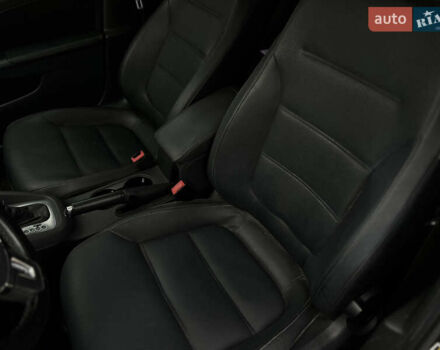 Серый Фольксваген Джетта, объемом двигателя 2.48 л и пробегом 226 тыс. км за 8700 $, фото 12 на Automoto.ua