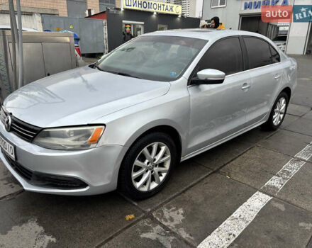 Фольксваген Джетта 2012 в Киеве на Automoto.ua Серый Фольксваген Джетта, объемом двигателя 2.48 л и пробегом 171 тыс. км за 7500 $, фото 9 на Automoto.ua