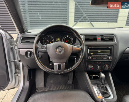 Серый Фольксваген Джетта, объемом двигателя 1.98 л и пробегом 295 тыс. км за 8000 $, фото 11 на Automoto.ua