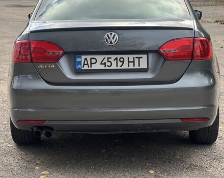 Сірий Фольксваген Джетта, об'ємом двигуна 2 л та пробігом 142 тис. км за 8000 $, фото 3 на Automoto.ua