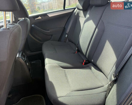 Фольксваген Джетта 2012 в Одессе на Automoto.ua Серый Фольксваген Джетта, объемом двигателя 1.4 л и пробегом 189 тыс. км за 8800 $, фото 33 на Automoto.ua