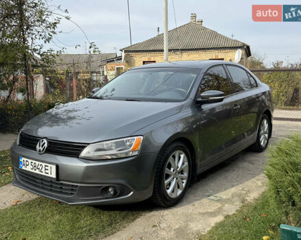 Серый Фольксваген Джетта, объемом двигателя 2.5 л и пробегом 215 тыс. км за 8500 $, фото 4 на Automoto.ua