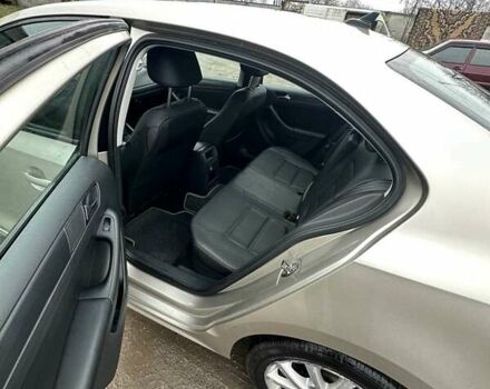 Сірий Фольксваген Джетта, об'ємом двигуна 2.5 л та пробігом 245 тис. км за 8800 $, фото 4 на Automoto.ua