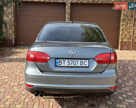 Фольксваген Джетта 2012 в Одессе на Automoto.ua Серый Фольксваген Джетта, объемом двигателя 1.4 л и пробегом 189 тыс. км за 8800 $, фото 12 на Automoto.ua