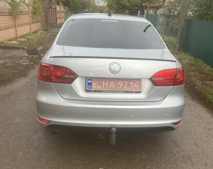 Серый Фольксваген Джетта, объемом двигателя 1.6 л и пробегом 240 тыс. км за 9500 $, фото 4 на Automoto.ua