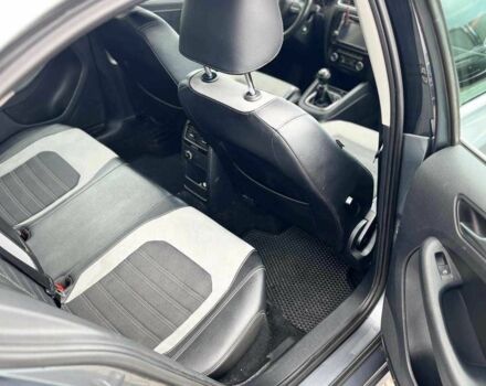 Серый Фольксваген Джетта, объемом двигателя 1.4 л и пробегом 290 тыс. км за 8990 $, фото 21 на Automoto.ua