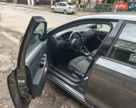 Серый Фольксваген Джетта, объемом двигателя 1.98 л и пробегом 137 тыс. км за 6800 $, фото 3 на Automoto.ua