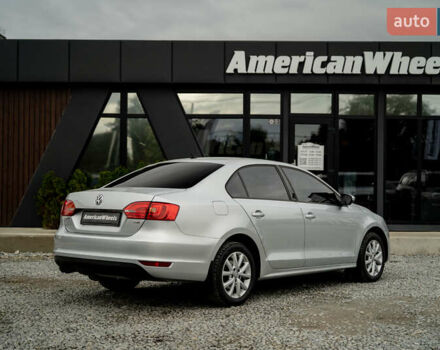 Серый Фольксваген Джетта, объемом двигателя 1.39 л и пробегом 122 тыс. км за 9900 $, фото 4 на Automoto.ua