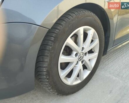 Сірий Фольксваген Джетта, об'ємом двигуна 2.48 л та пробігом 279 тис. км за 7500 $, фото 12 на Automoto.ua