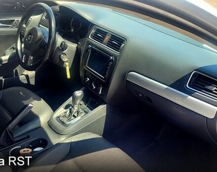 Серый Фольксваген Джетта, объемом двигателя 2.5 л и пробегом 210 тыс. км за 7700 $, фото 3 на Automoto.ua