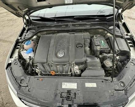 Сірий Фольксваген Джетта, об'ємом двигуна 2.5 л та пробігом 245 тис. км за 8800 $, фото 7 на Automoto.ua