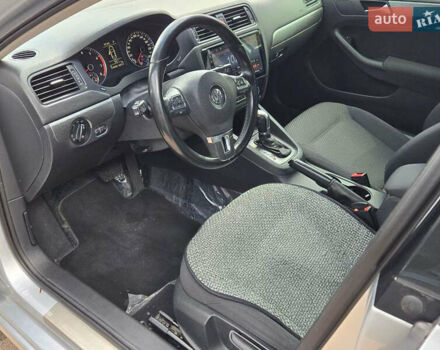 Серый Фольксваген Джетта, объемом двигателя 1.4 л и пробегом 154 тыс. км за 7600 $, фото 11 на Automoto.ua