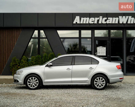 Серый Фольксваген Джетта, объемом двигателя 1.39 л и пробегом 122 тыс. км за 9900 $, фото 3 на Automoto.ua