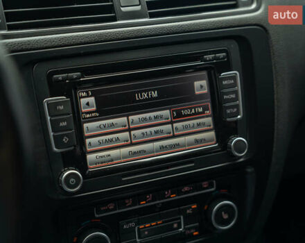 Серый Фольксваген Джетта, объемом двигателя 1.39 л и пробегом 122 тыс. км за 9900 $, фото 24 на Automoto.ua