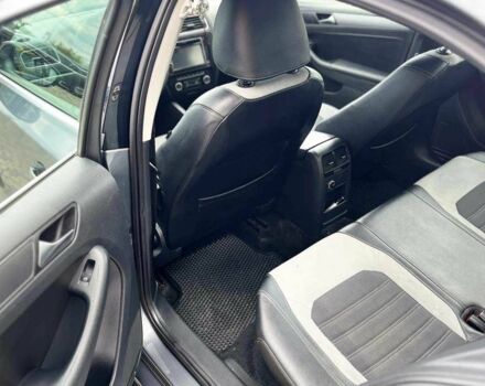 Серый Фольксваген Джетта, объемом двигателя 1.4 л и пробегом 290 тыс. км за 8990 $, фото 20 на Automoto.ua