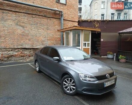 Серый Фольксваген Джетта, объемом двигателя 2.5 л и пробегом 240 тыс. км за 9000 $, фото 4 на Automoto.ua