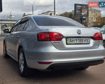 Серый Фольксваген Джетта, объемом двигателя 1.4 л и пробегом 154 тыс. км за 7600 $, фото 6 на Automoto.ua