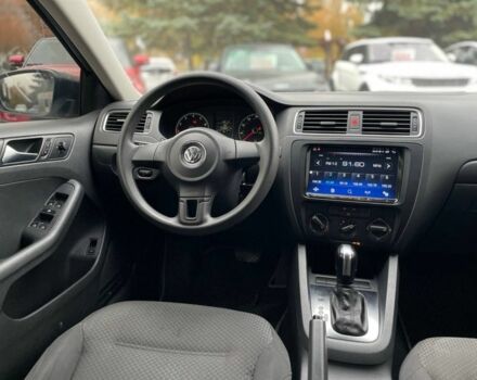 Фольксваген Джетта 2012 в Кривом Роге на Automoto.ua Серый Фольксваген Джетта, объемом двигателя 2 л и пробегом 153 тыс. км за 7700 $, фото 9 на Automoto.ua