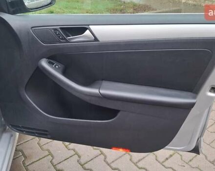 Сірий Фольксваген Джетта, об'ємом двигуна 2.5 л та пробігом 312 тис. км за 7700 $, фото 13 на Automoto.ua