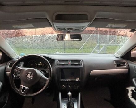 Фольксваген Джетта 2012 в Киеве на Automoto.ua Серый Фольксваген Джетта, объемом двигателя 2.5 л и пробегом 171 тыс. км за 7500 $, фото 5 на Automoto.ua