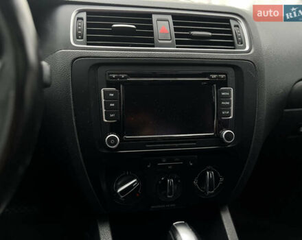 Серый Фольксваген Джетта, объемом двигателя 2.48 л и пробегом 226 тыс. км за 8700 $, фото 19 на Automoto.ua