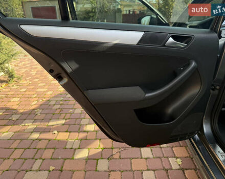 Фольксваген Джетта 2012 в Одессе на Automoto.ua Серый Фольксваген Джетта, объемом двигателя 1.4 л и пробегом 189 тыс. км за 8800 $, фото 30 на Automoto.ua