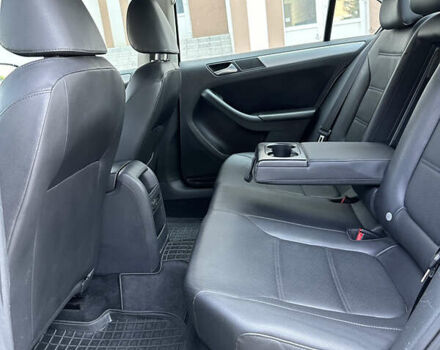 Сірий Фольксваген Джетта, об'ємом двигуна 2.5 л та пробігом 208 тис. км за 9300 $, фото 23 на Automoto.ua