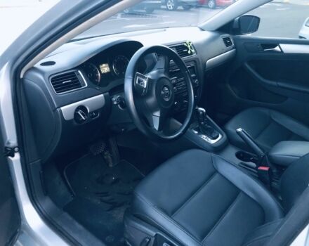 Сірий Фольксваген Джетта, об'ємом двигуна 2.5 л та пробігом 220 тис. км за 8450 $, фото 3 на Automoto.ua