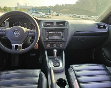 Серый Фольксваген Джетта, объемом двигателя 1.6 л и пробегом 189 тыс. км за 2100 $, фото 6 на Automoto.ua