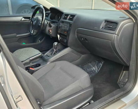 Серый Фольксваген Джетта, объемом двигателя 1.4 л и пробегом 154 тыс. км за 7600 $, фото 17 на Automoto.ua