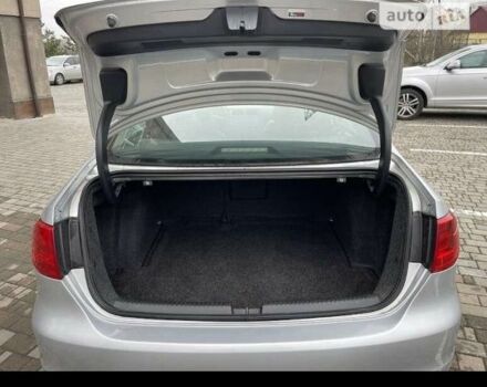 Серый Фольксваген Джетта, объемом двигателя 2.5 л и пробегом 220 тыс. км за 8300 $, фото 4 на Automoto.ua