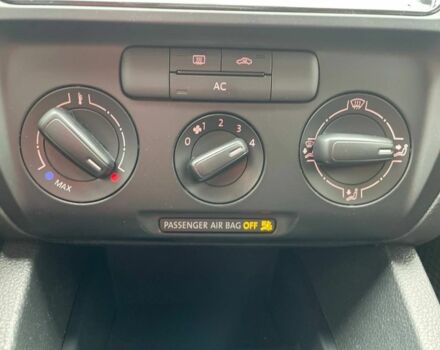 Фольксваген Джетта 2012 в Кривом Роге на Automoto.ua Серый Фольксваген Джетта, объемом двигателя 2 л и пробегом 153 тыс. км за 7700 $, фото 11 на Automoto.ua