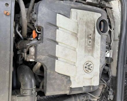 Серый Фольксваген Джетта, объемом двигателя 1.97 л и пробегом 145 тыс. км за 12000 $, фото 25 на Automoto.ua