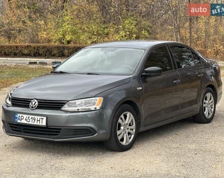 Сірий Фольксваген Джетта, об'ємом двигуна 2 л та пробігом 142 тис. км за 8000 $, фото 1 на Automoto.ua