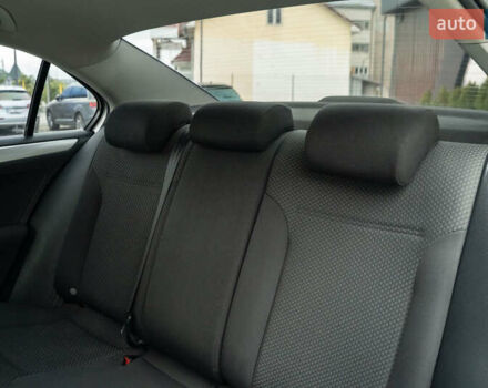 Серый Фольксваген Джетта, объемом двигателя 1.39 л и пробегом 122 тыс. км за 9900 $, фото 30 на Automoto.ua