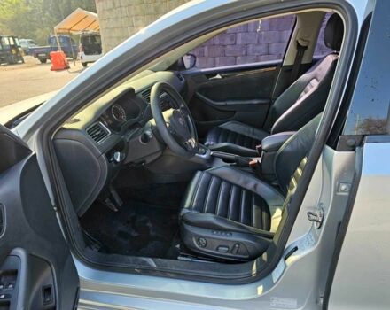 Серый Фольксваген Джетта, объемом двигателя 1.6 л и пробегом 189 тыс. км за 2100 $, фото 7 на Automoto.ua