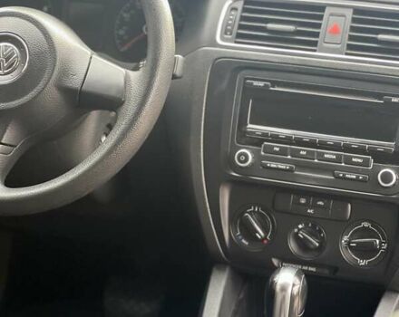 Сірий Фольксваген Джетта, об'ємом двигуна 2 л та пробігом 142 тис. км за 8000 $, фото 12 на Automoto.ua