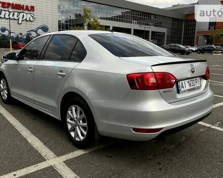 Сірий Фольксваген Джетта, об'ємом двигуна 1.4 л та пробігом 212 тис. км за 9300 $, фото 5 на Automoto.ua