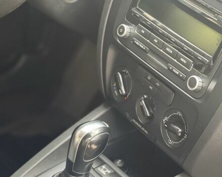 Сірий Фольксваген Джетта, об'ємом двигуна 2 л та пробігом 142 тис. км за 8000 $, фото 11 на Automoto.ua