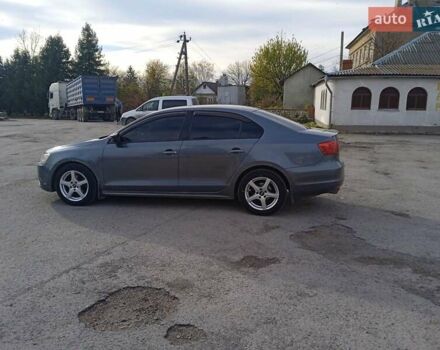 Серый Фольксваген Джетта, объемом двигателя 2 л и пробегом 240 тыс. км за 7100 $, фото 2 на Automoto.ua