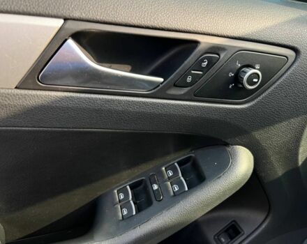 Сірий Фольксваген Джетта, об'ємом двигуна 2 л та пробігом 175 тис. км за 9999 $, фото 8 на Automoto.ua