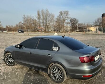 Сірий Фольксваген Джетта, об'ємом двигуна 2.5 л та пробігом 194 тис. км за 10200 $, фото 6 на Automoto.ua