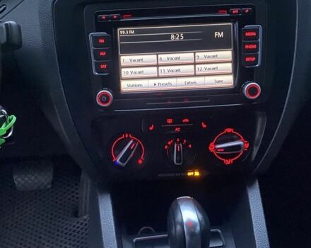 Серый Фольксваген Джетта, объемом двигателя 2.5 л и пробегом 152 тыс. км за 8800 $, фото 7 на Automoto.ua