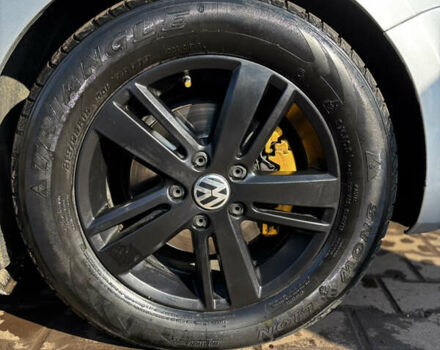 Серый Фольксваген Джетта, объемом двигателя 2 л и пробегом 275 тыс. км за 11000 $, фото 5 на Automoto.ua